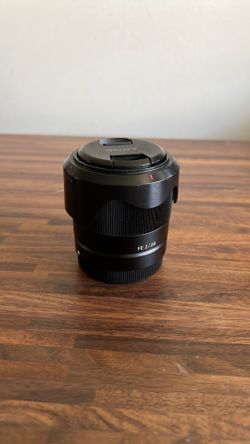 Sony 28mm F2