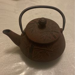 Tea Pot Cast iron 
