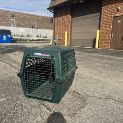 Petmate Deluxe Dog Crate/Carrier