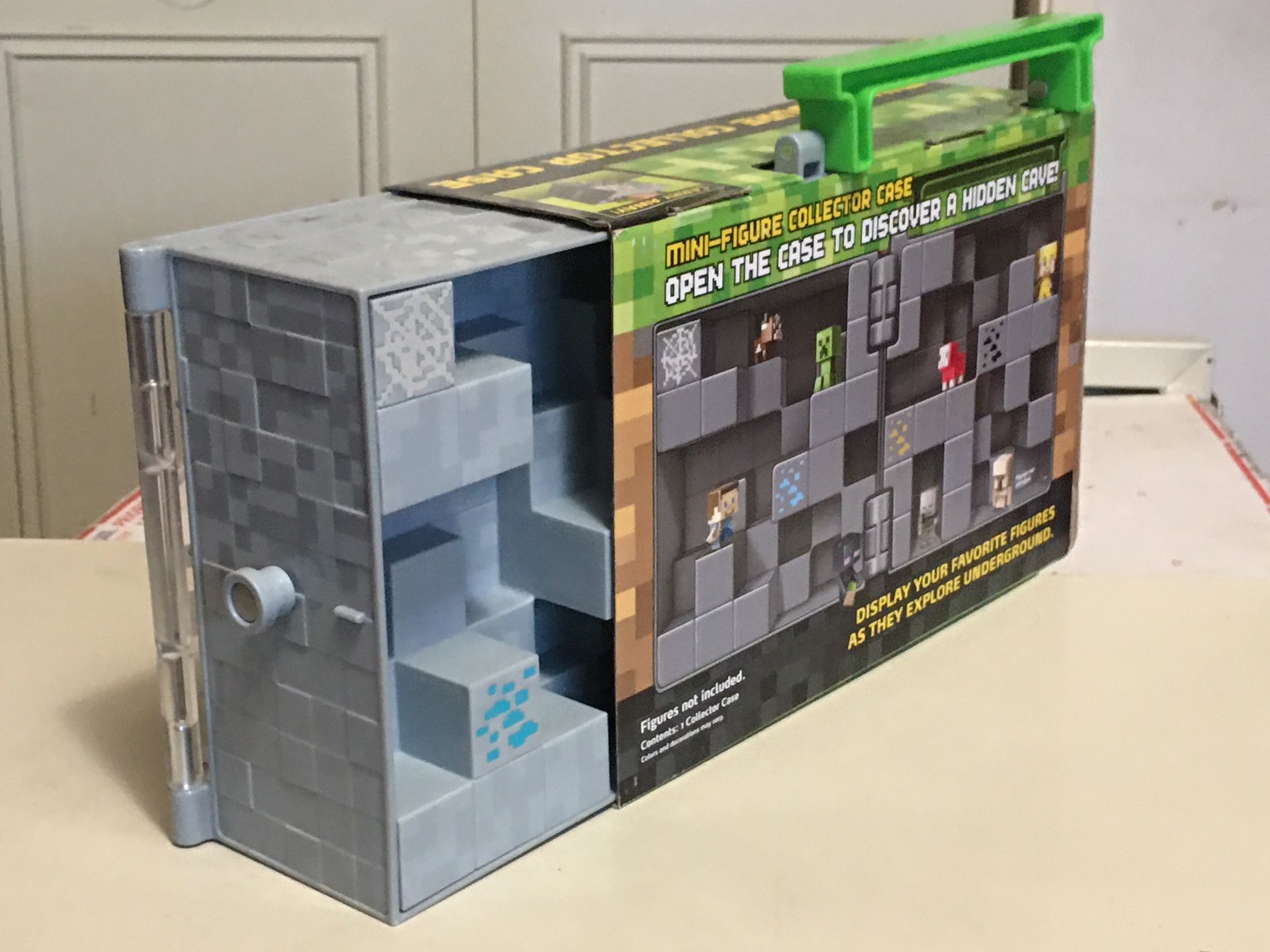 MineCraft mini figure collector case hold 32 mini figures New for Sale in Salinas CA OfferUp