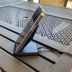 Wireless Standup Charger Dock