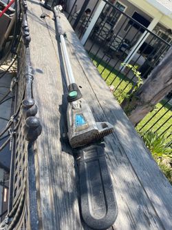 Soyus Electric pole saw sy8J320 comes with charger