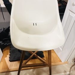 Dining Table Set With 4 Chairs. 