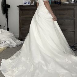 Size 0 Wedding dress