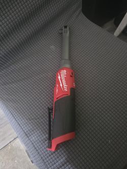 Milwaukee M12 Fuel 3/8 Extended High Speed Ratchet