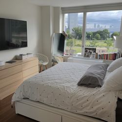 Malm king Size Bed With Storage