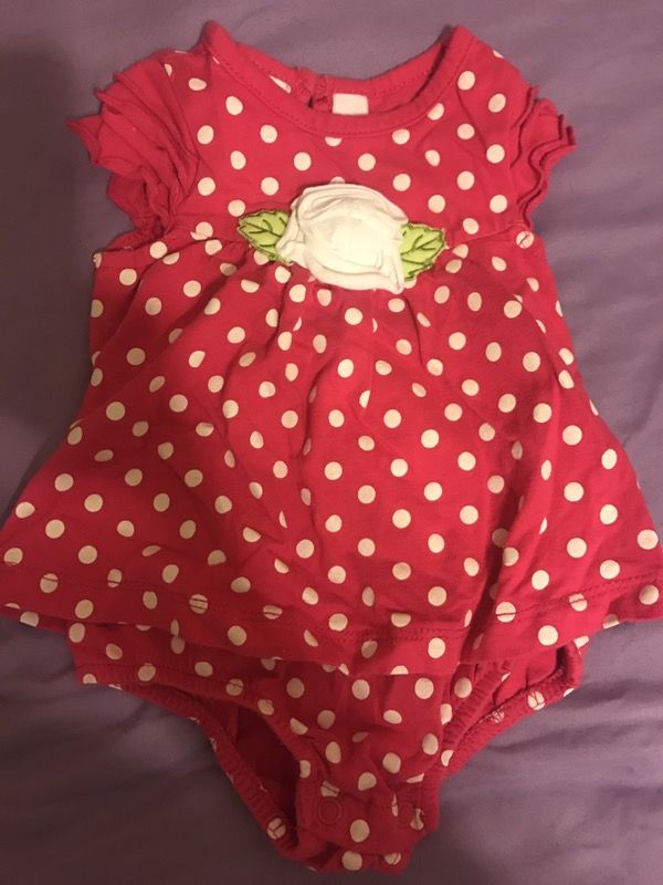 Adorable outfit for a baby girl 0-3 months