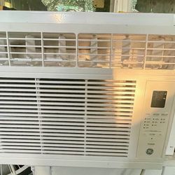 GE Electronic Window Air Conditioner 6000 BTU, Efficient Cooling 