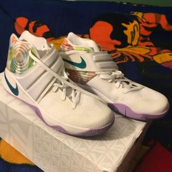 Kyrie 2 “Easter”