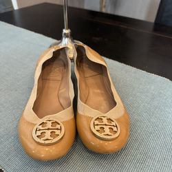Tory Burch Tan Ballet Flats size 6