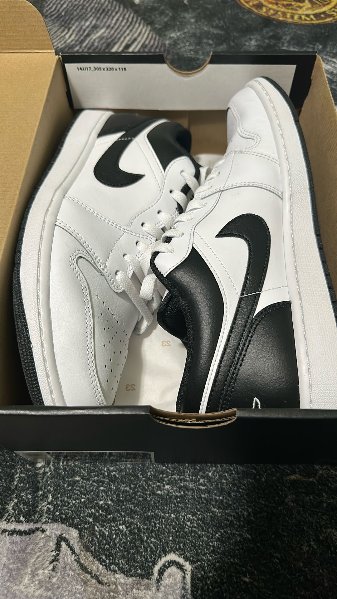 Air Jordan Low
