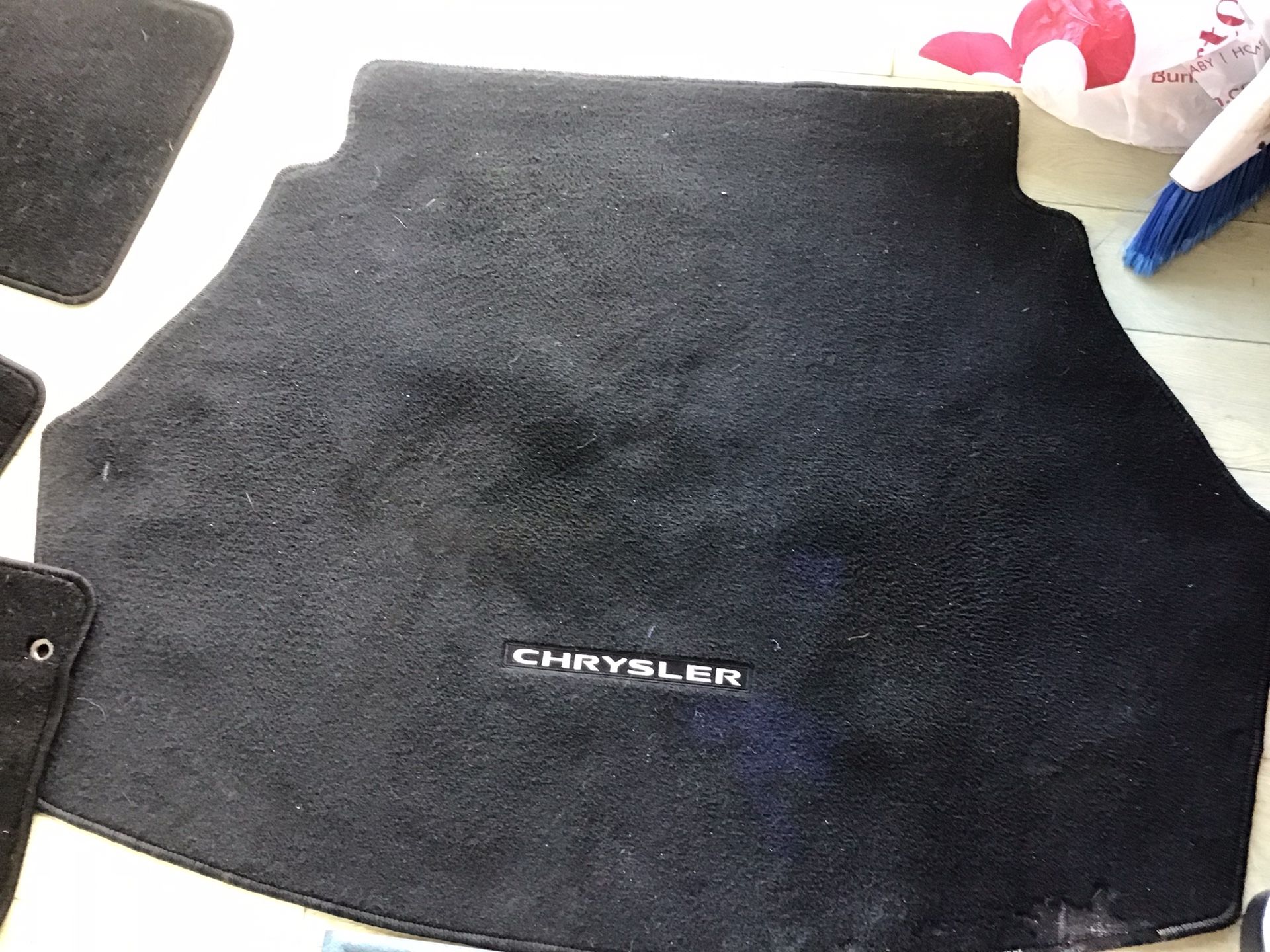 2013 Chrysler 200 Touring Convertible Trunk & Floor Mats Used