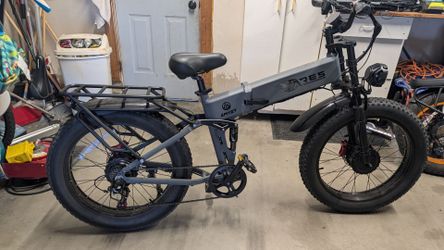 Dual motor folding ebike