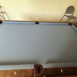 Imperial International Pool Table - Excellent Condition