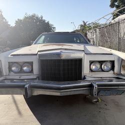 1977 Lincoln Continental Mark V