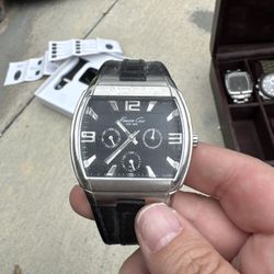 Kenneth Cole KC1333 Men’s Watch – Black Dial / Leather Strap