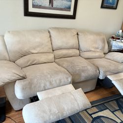 Recliner Couch And Table 