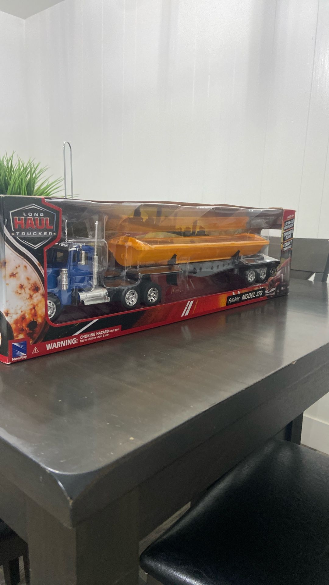 Long Haul Trucker Die-Cast