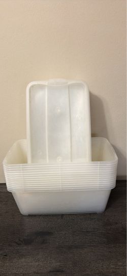 13  Plastic shoe bins with lid & 20 velvet hangers