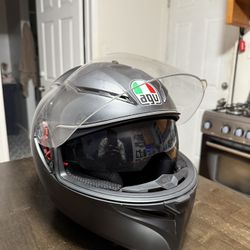 AGU Motorcycle Helmet + Cardo 