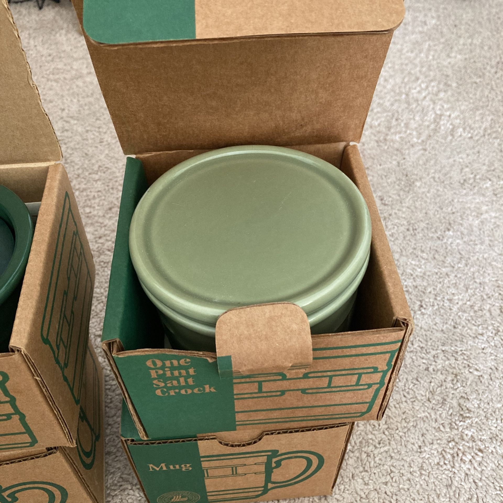 BN Longaberger Sage One Pint Crock With Lid