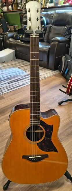 Yamaha A1R Acoustic Guitar with Case