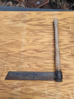 Antique splitting Froe