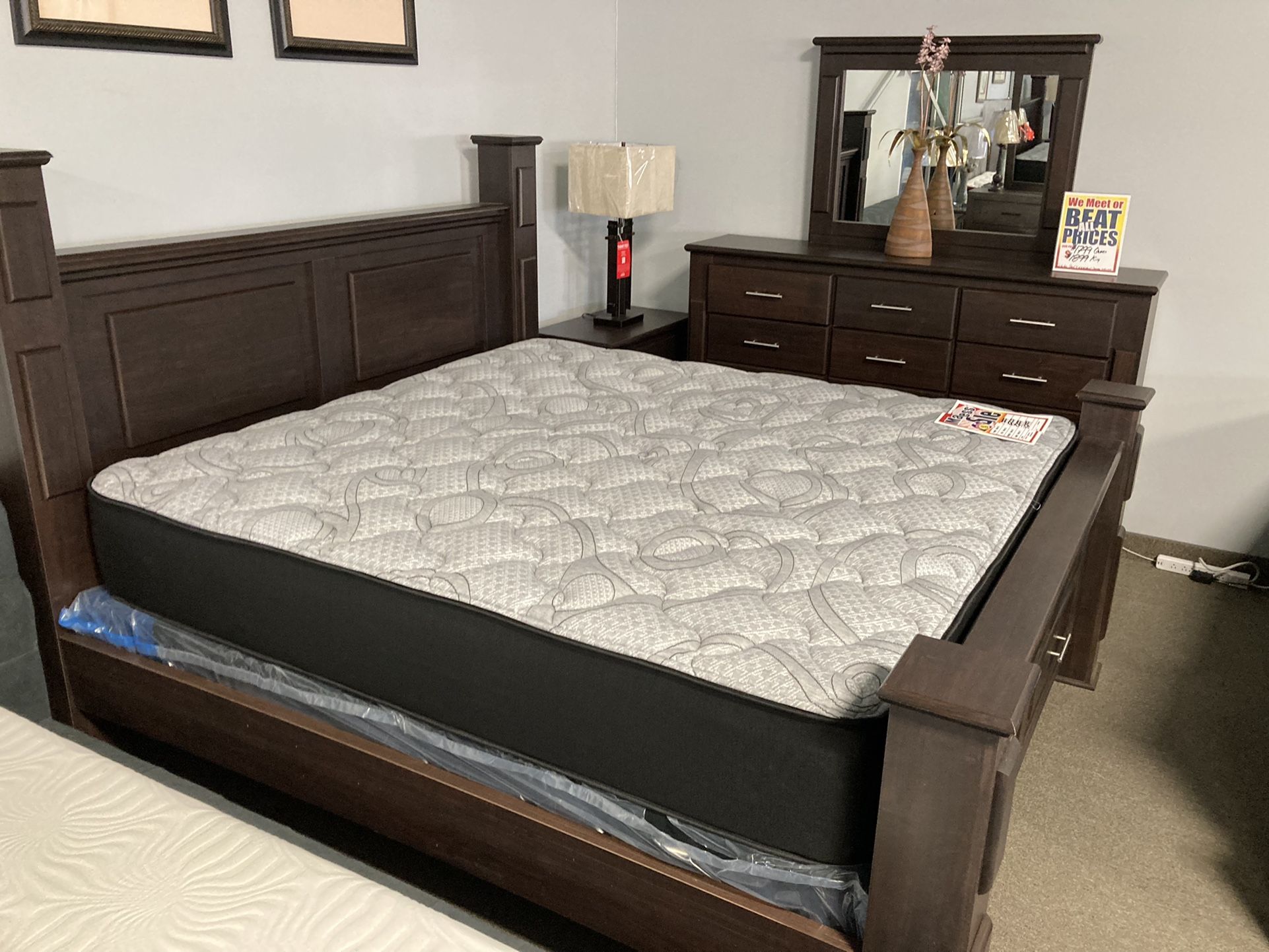 Lovely Bedroom Set ✨🤎 Easy Financing Available ✨💙 Free Delivery 🚚