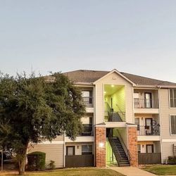 Sublease From MAY- JULY | 1879 Apartments