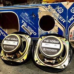 Vintage Pioneer Speakers