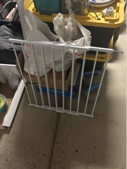 NEED GONE ASAP!!! Baby gate
