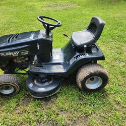 Murray 12.5 Hp Briggs And Stratton Motor 40 Inch Cut Riding Lawn Mower 