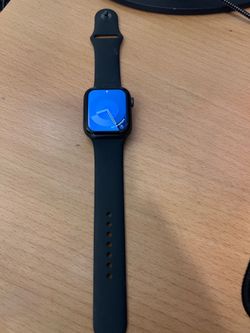 Apple Watch SE 1st Generation 44mm GPS – 32GB