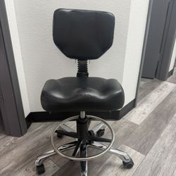 Esthetician Chair 