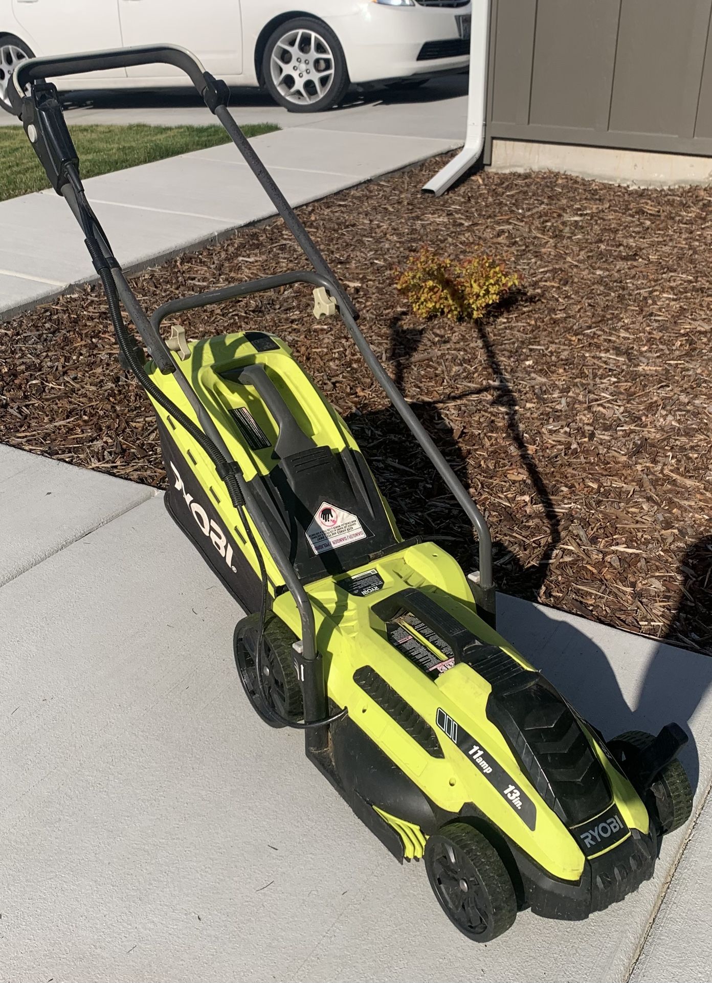 Ryobi 13inch Electric Corded Lawn Mower