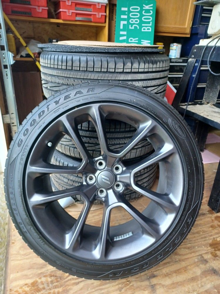 Tires Off A 2021 Dodge Challenger Less Than 100 Miles On It