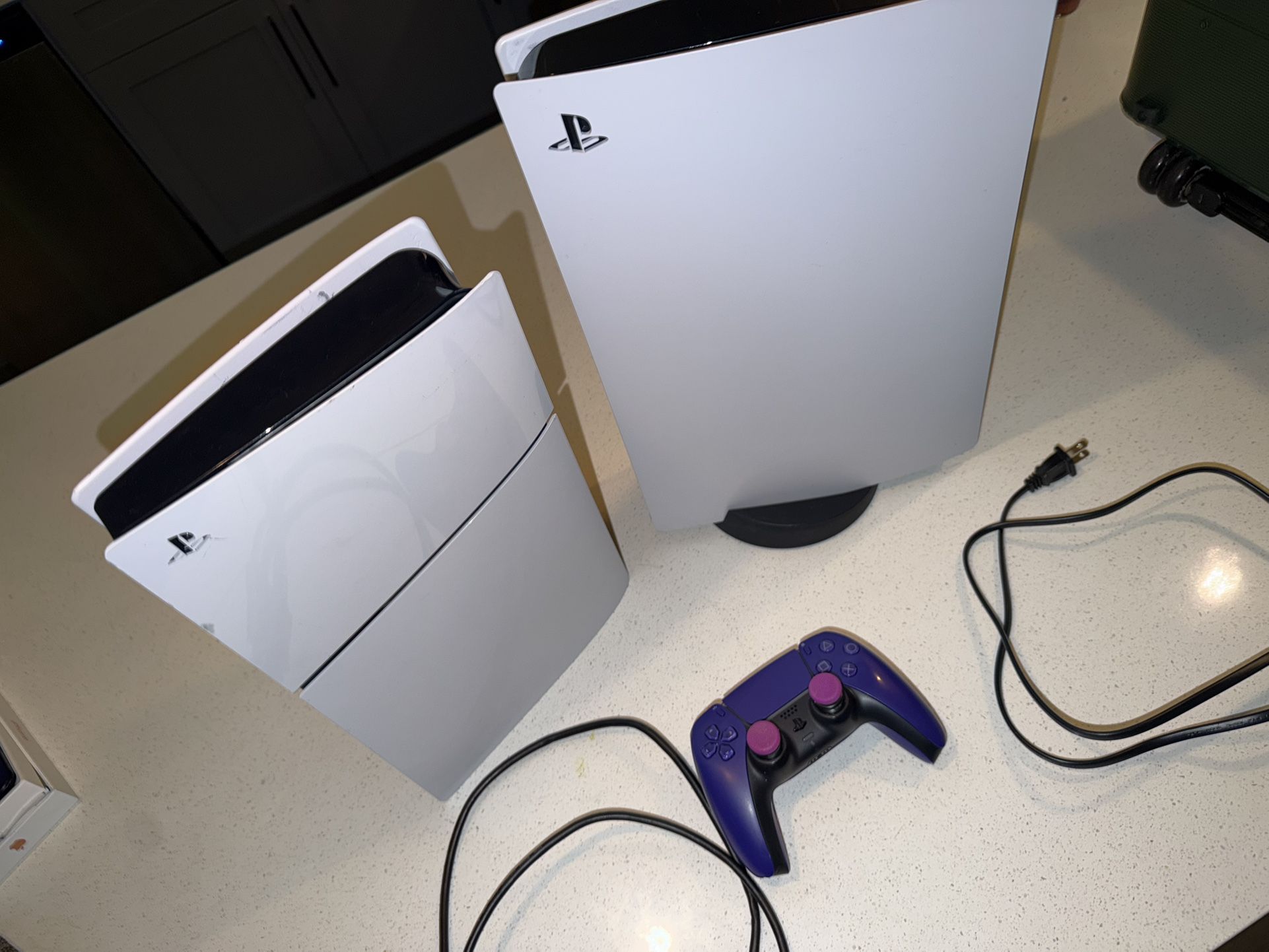 PS5 Slim Digital Edition & PS5