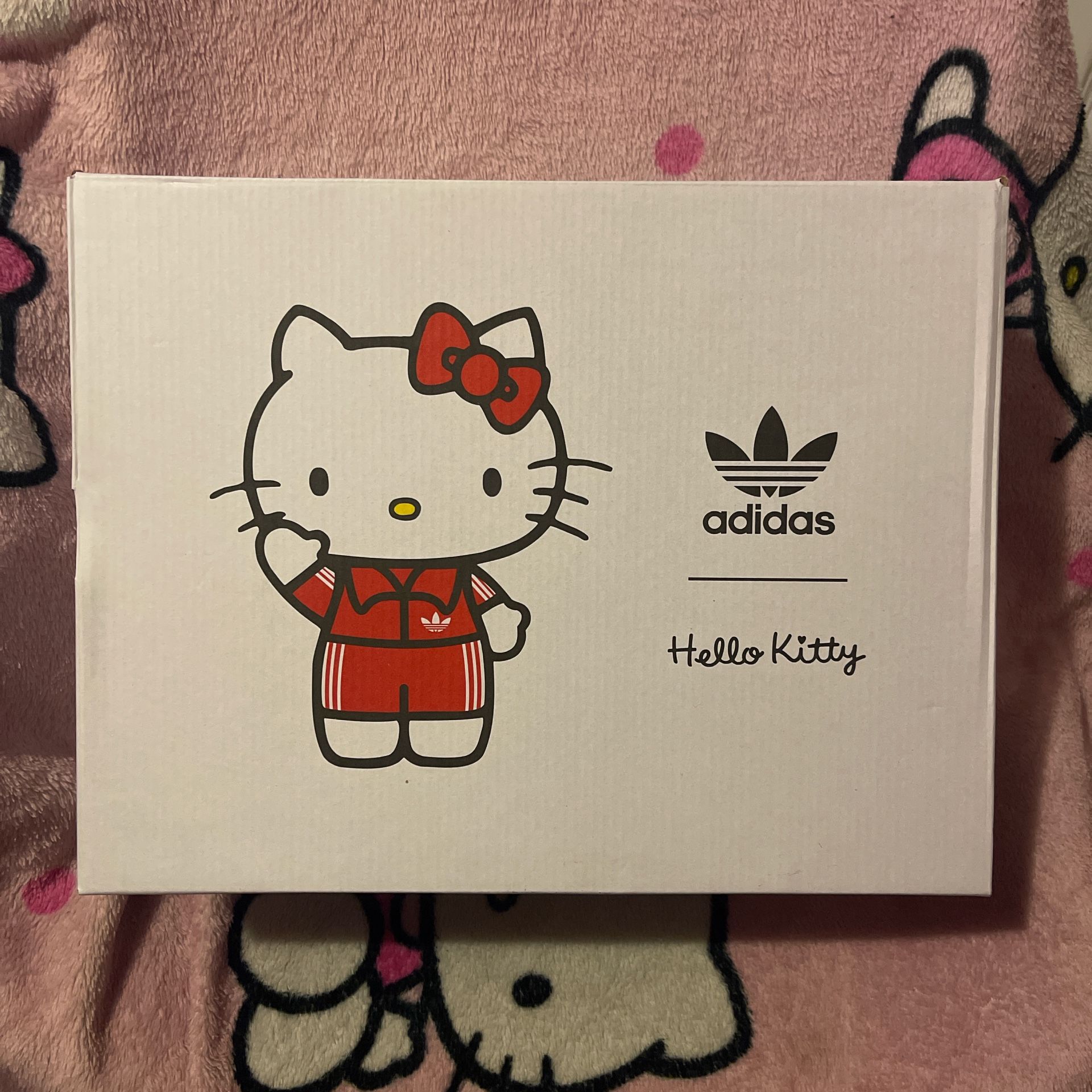Hello Kitty x Adidas Stan Smith Mules