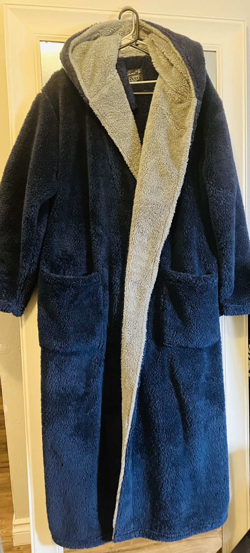 Slumber Mee Men’s Robe Size L