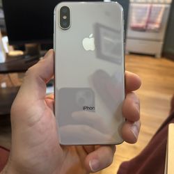 iPhone X 64G w/case
