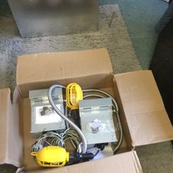 Auxiliary 6ft Work Lights For An Elevator