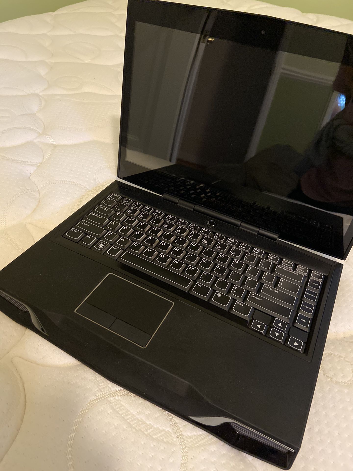 Broken alienware Mx14