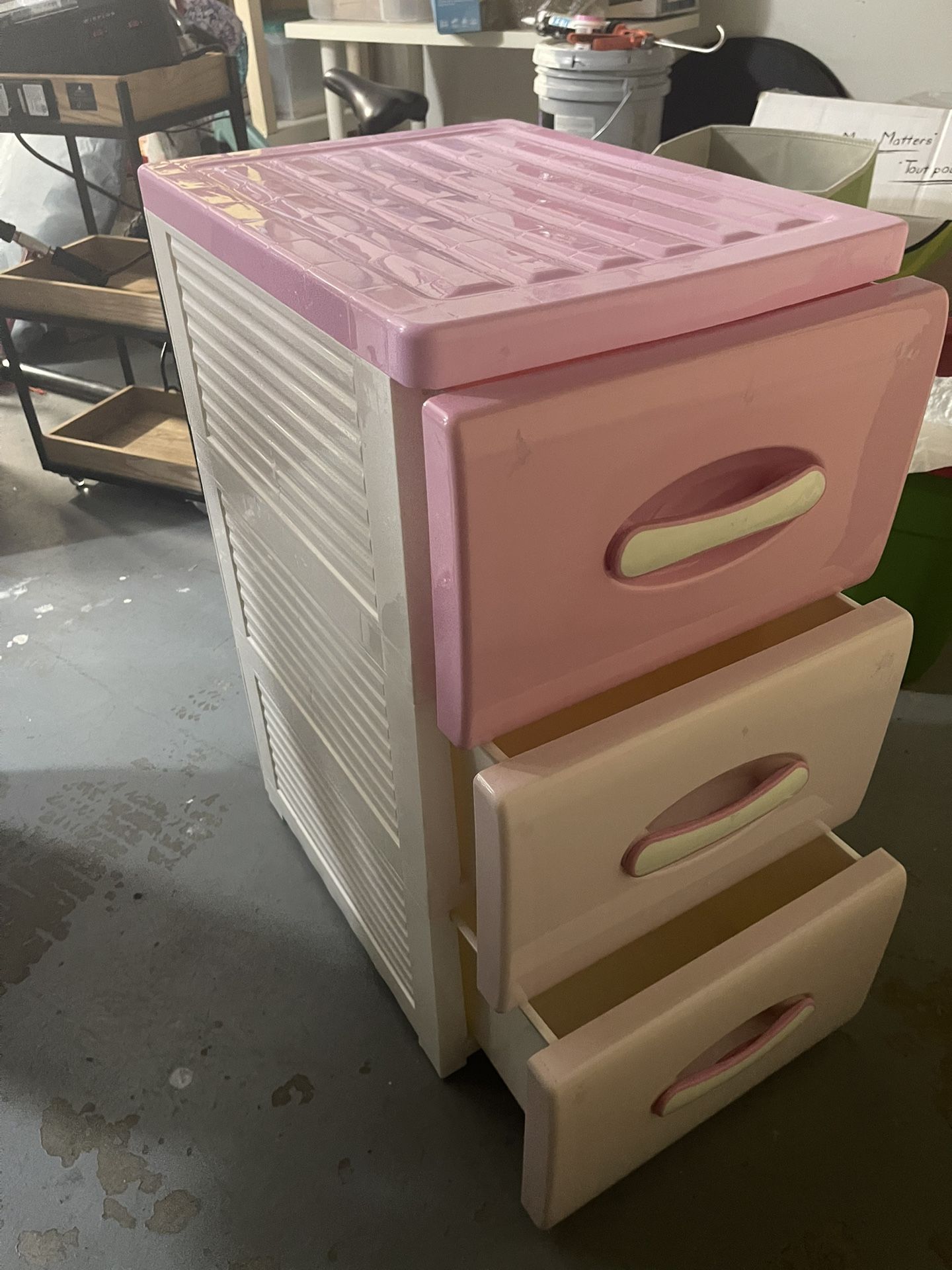 3-layers Dresser With Wheels 
