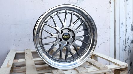 18 INCH STAGGERED SET BBS LM STYLE WHEELS RIMS 18X8 +33 18X9 +30 (5X112) CB: 66.6