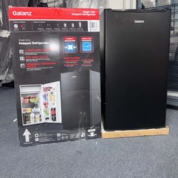 New! Mini Galanz Refrigerator, Black