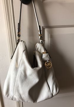 Micheal Kors purse