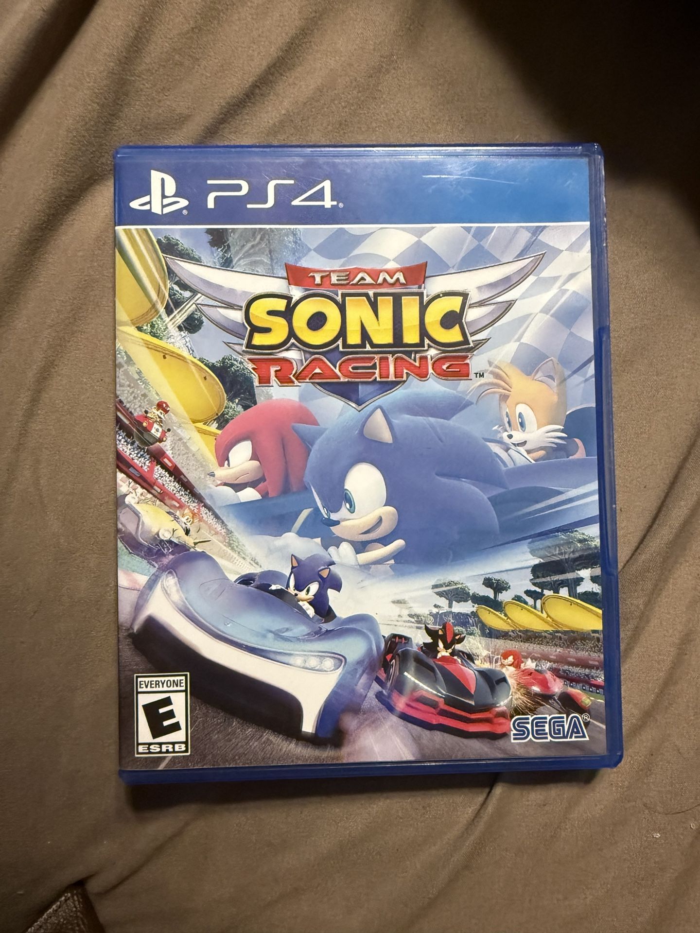 PS4 - Team Sonic Racing