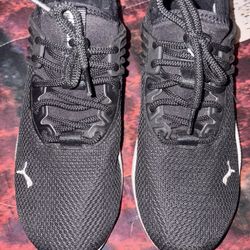 Men’s Puma Size 7.5
