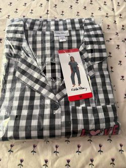 Woman’s 2 pc pajama set