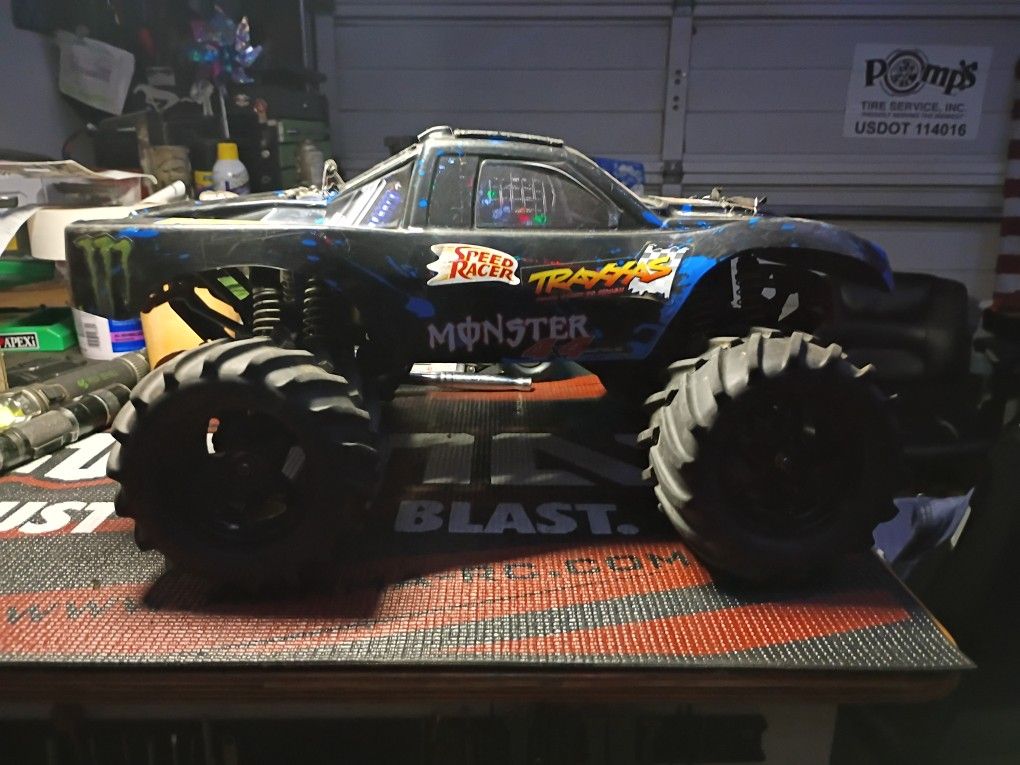Traxxas T-Maxx